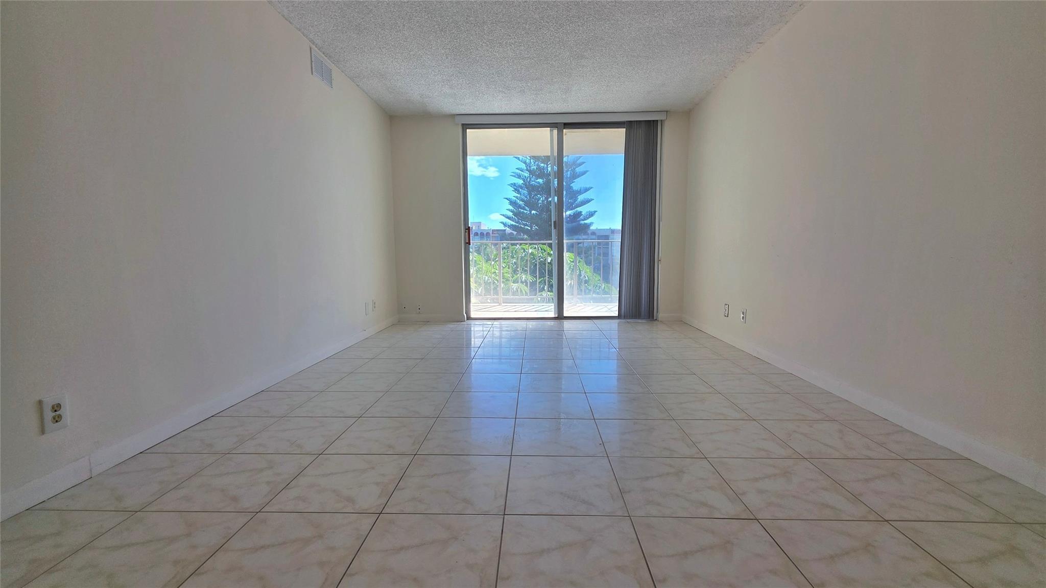 DESOTO PARK NORTH CONDO - Residential Lease