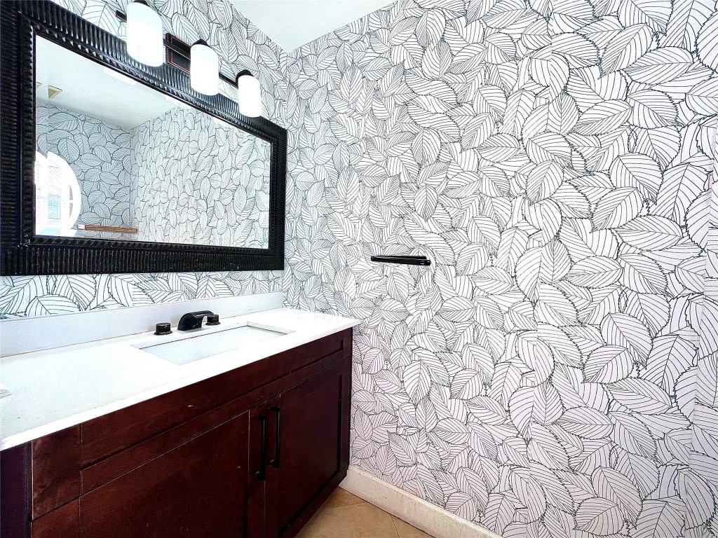 Hollywood Place - Residential