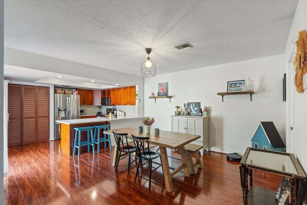 Photo of 1423 SW 28th Avenue #11b, Boynton Beach, FL 33426 (MLS # R11096184)