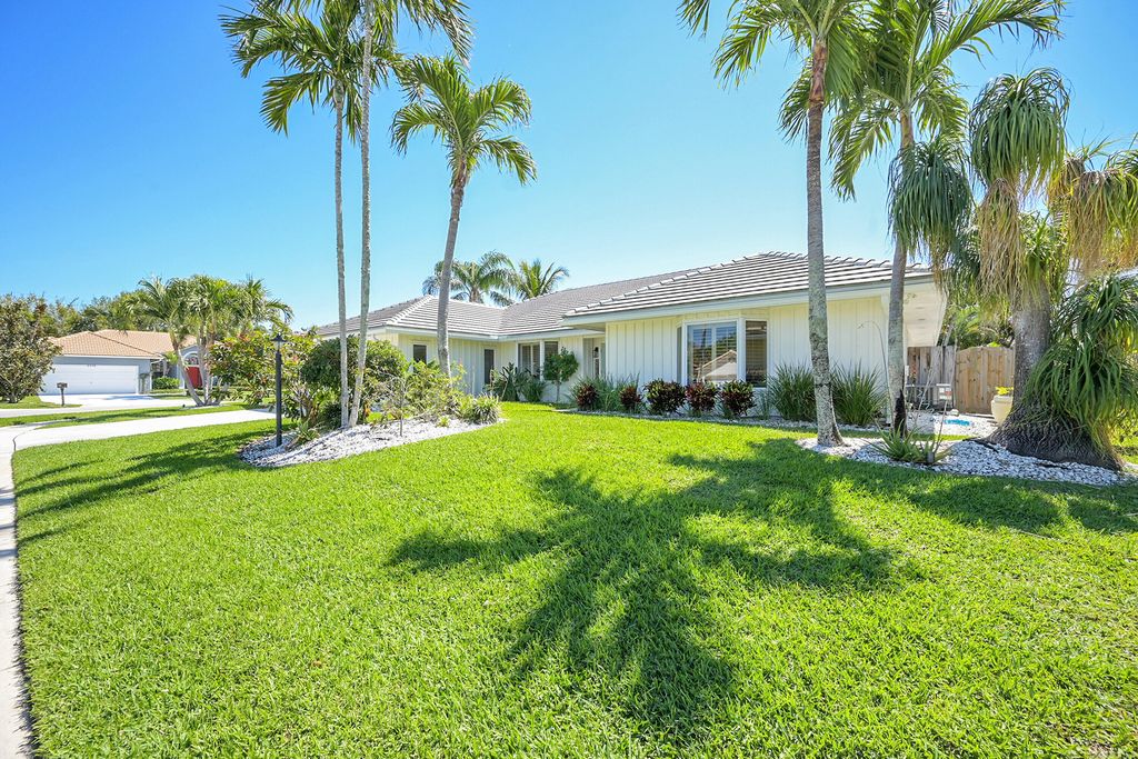 Photo of 2543 Monaco Terrace, Palm Beach Gardens, FL 33410 (MLS # R11068943)