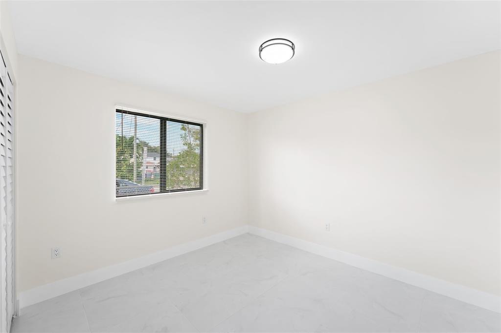 17 AVE MANOR - Residential Lease