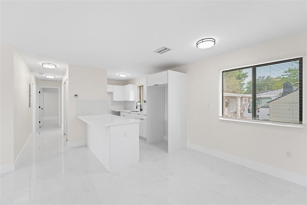 17 AVE MANOR - Residential Lease