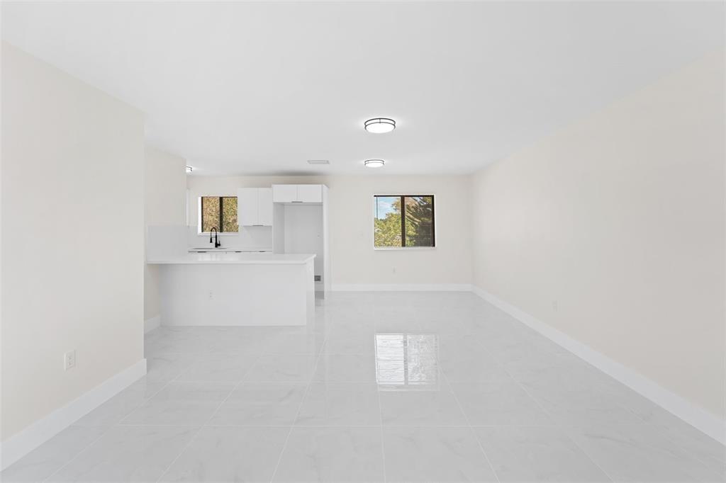 17 AVE MANOR - Residential Lease