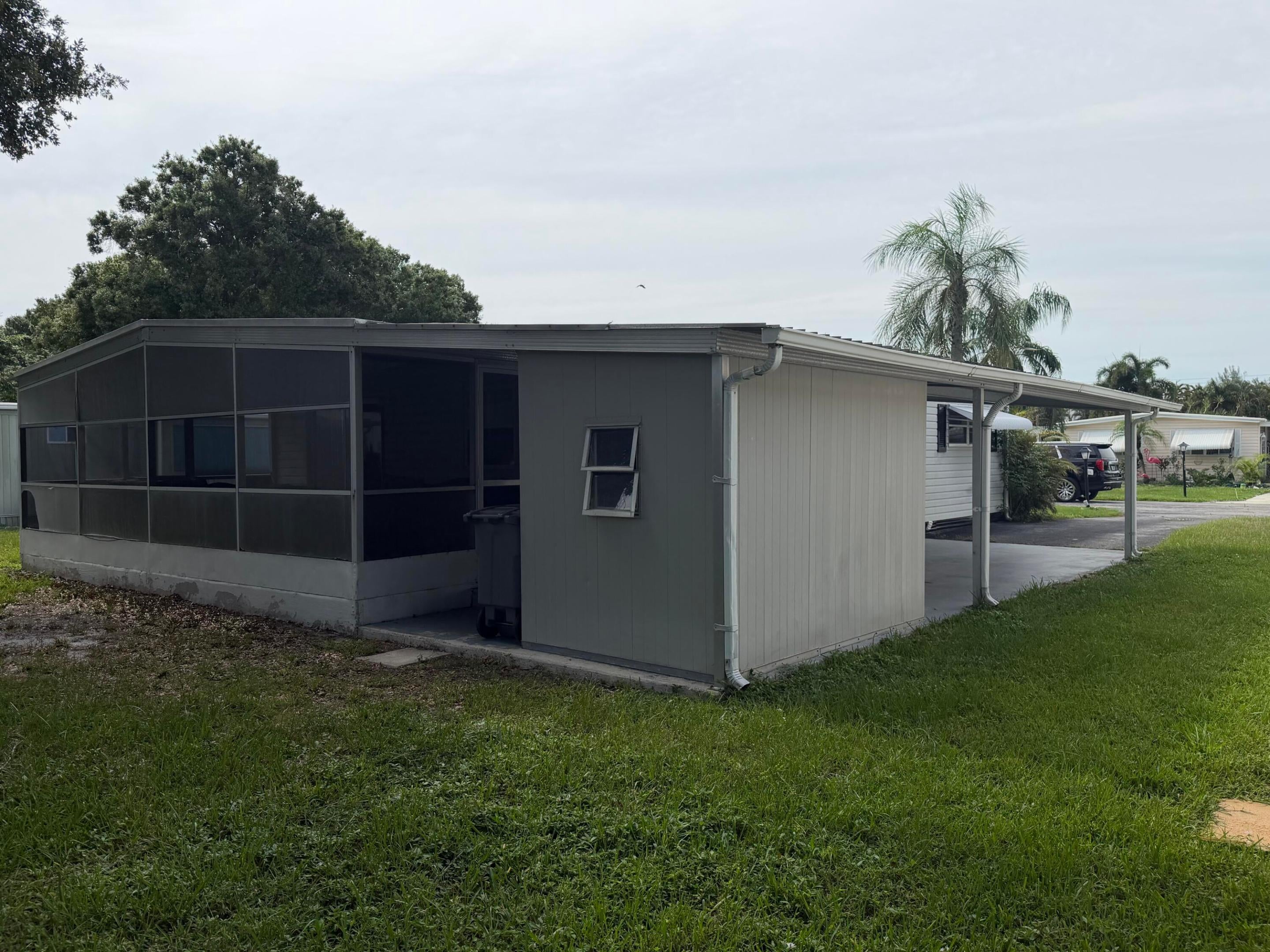 8167 SANDALWOOD Court