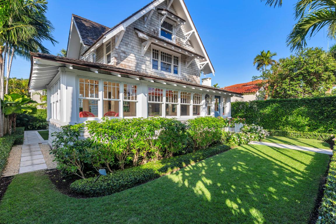 357 Seabreeze Avenue