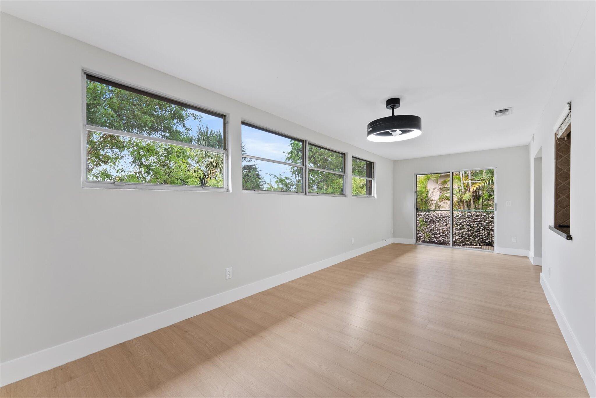 SANDALFOOT COVE SECTION SIX - Residential