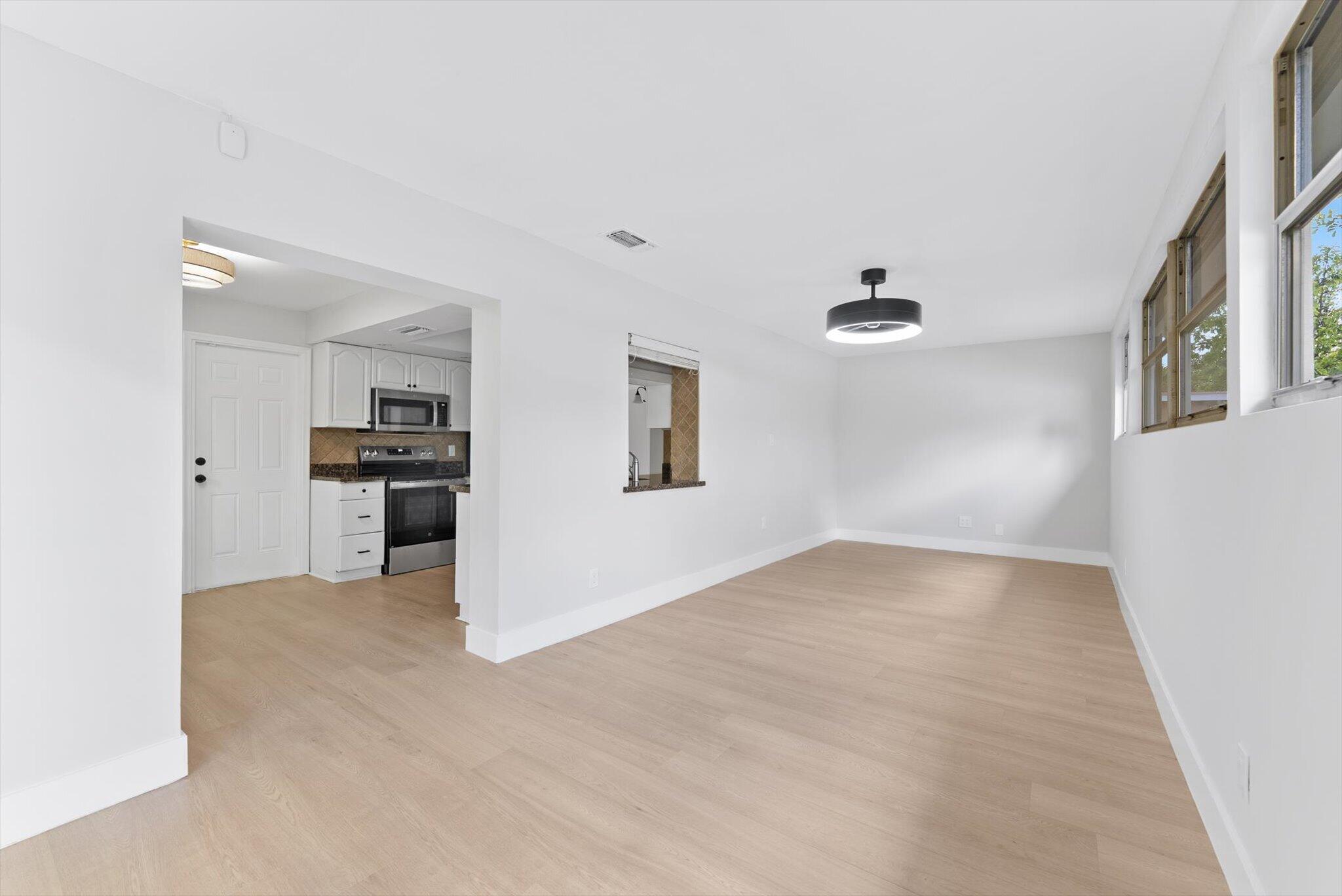 SANDALFOOT COVE SECTION SIX - Residential