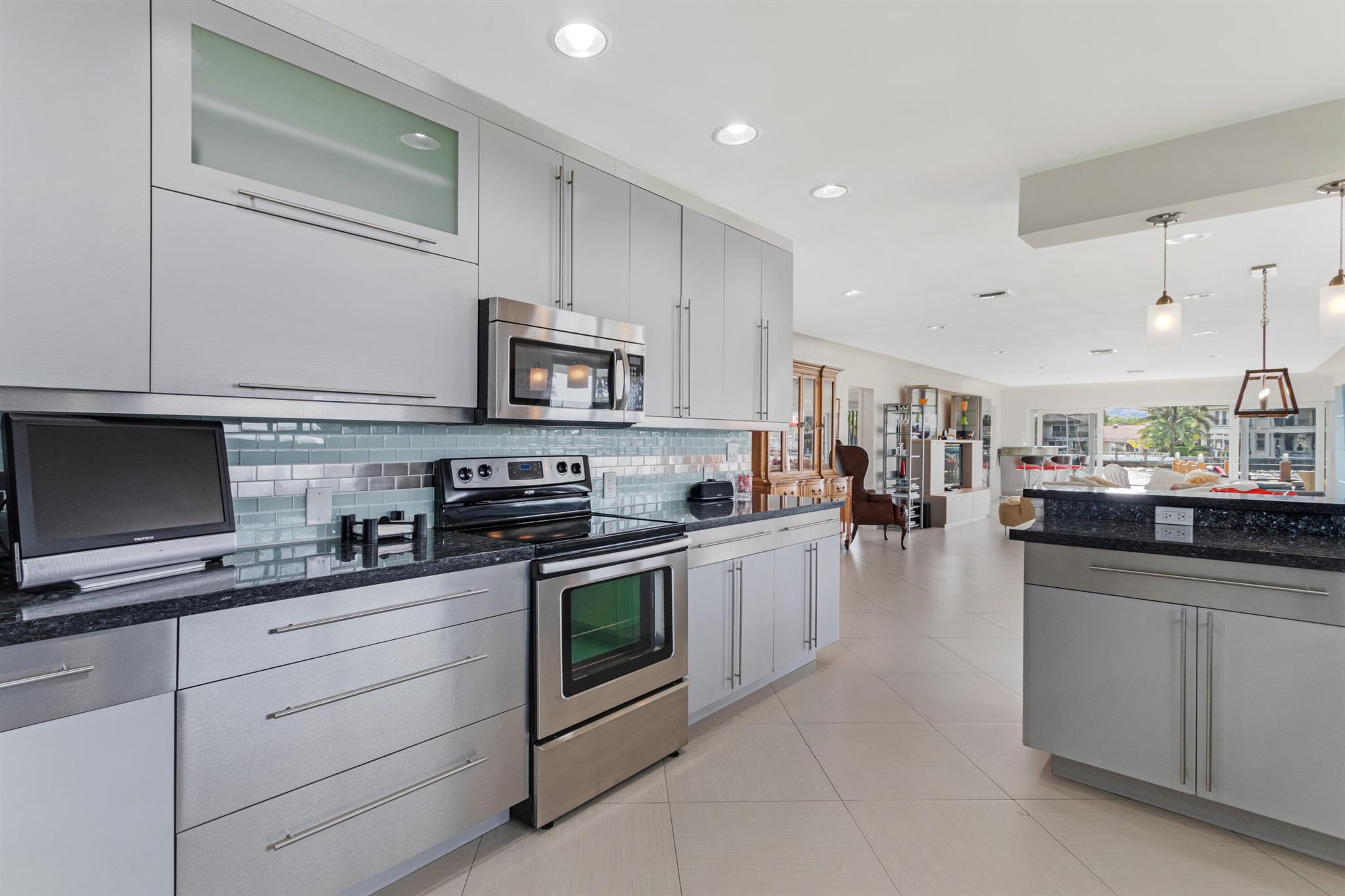 Hillsboro Harbor - Residential