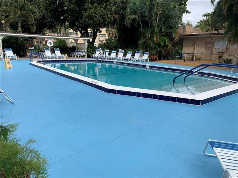 HAWAIIAN GARDENS - Residential