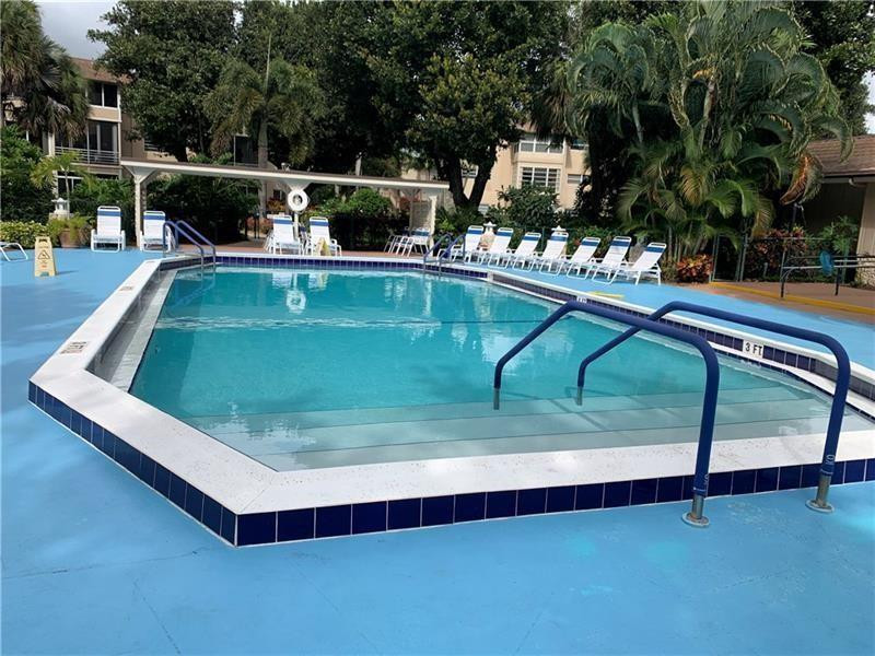 HAWAIIAN GARDENS - Residential