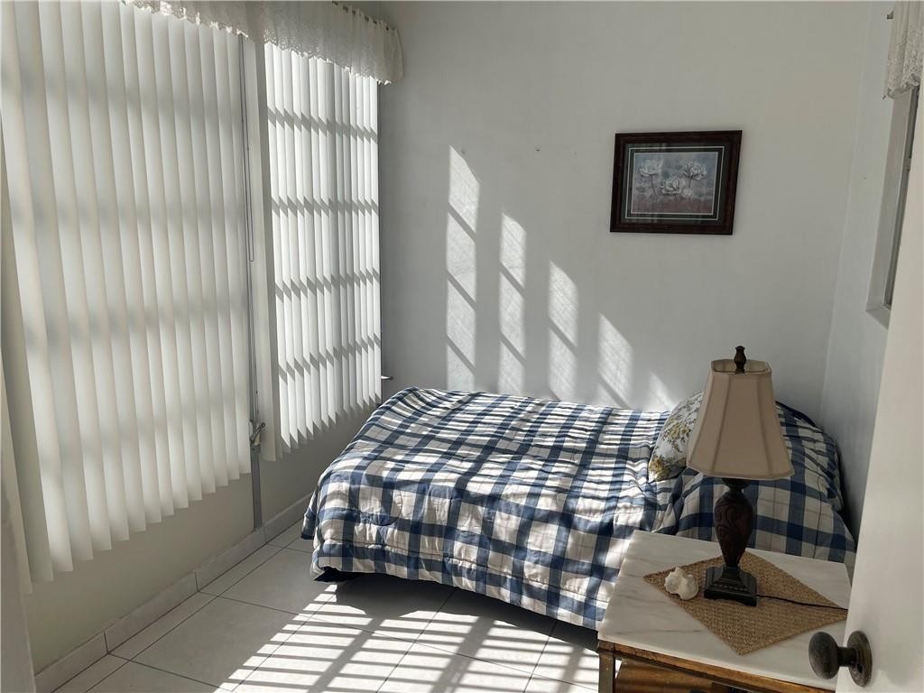 HAWAIIAN GARDENS - Residential