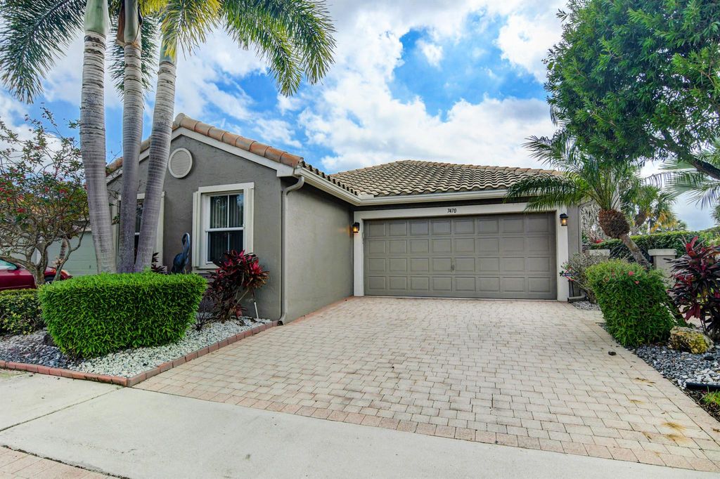 Photo of 7470 Chorale Road, Boynton Beach, FL 33437 (MLS # R10975915)