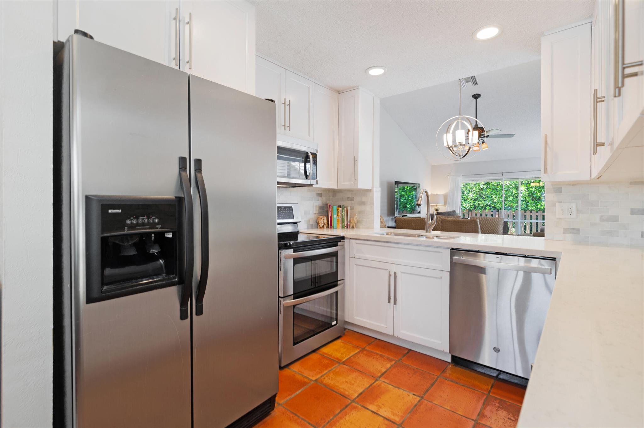 EMERALD FOREST - Residential