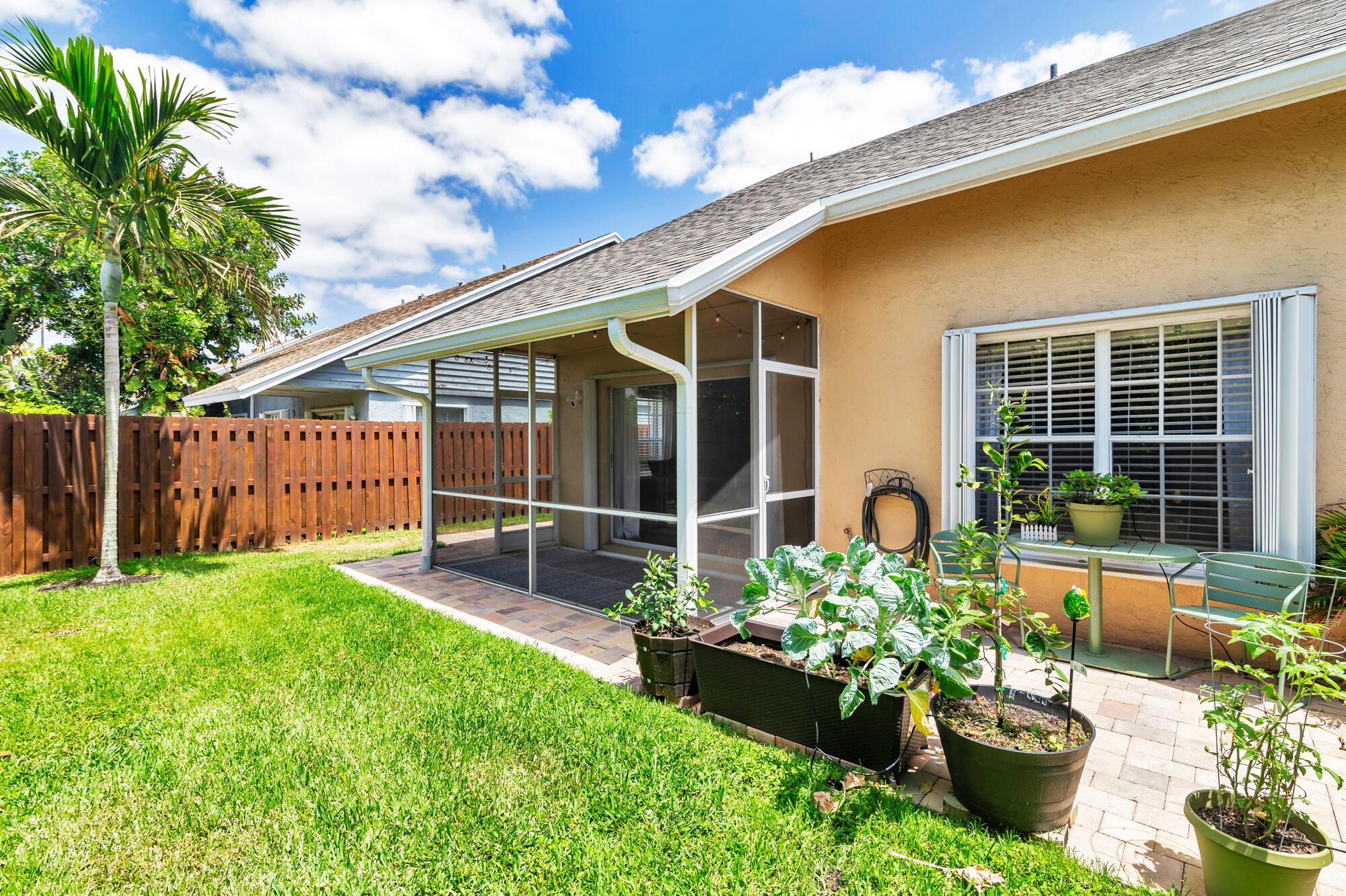 EMERALD FOREST - Residential