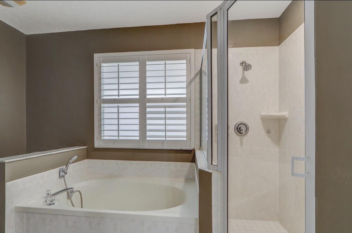 PORT ST LUCIE SECTION 43 - Residential Lease