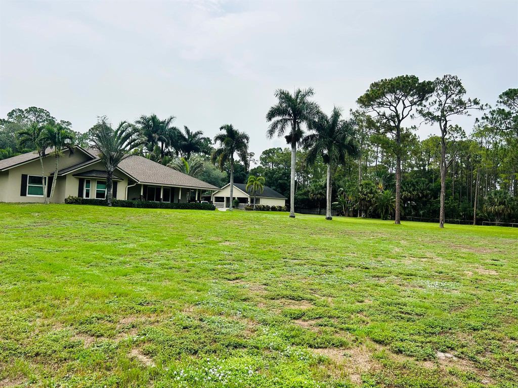 Photo of 16687 N 115th Avenue N, Jupiter, FL 33478 (MLS # R11093756)