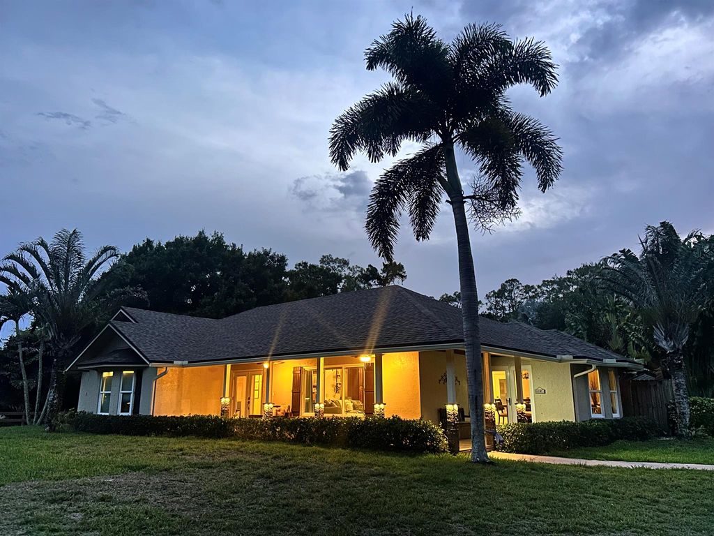 Photo of 16687 N 115th Avenue N, Jupiter, FL 33478 (MLS # R11093756)