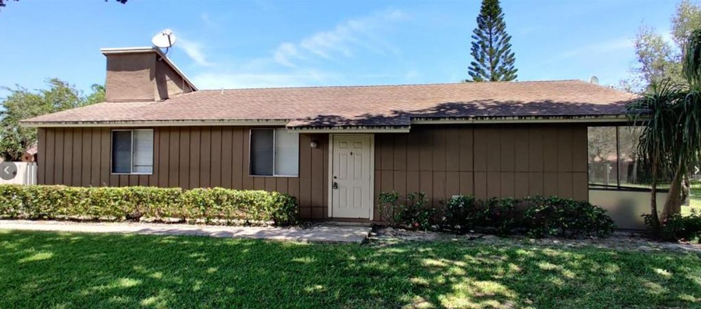 Photo of 22278 Woodborn Drive, Boca Raton, FL 33428 (MLS # F10471591)