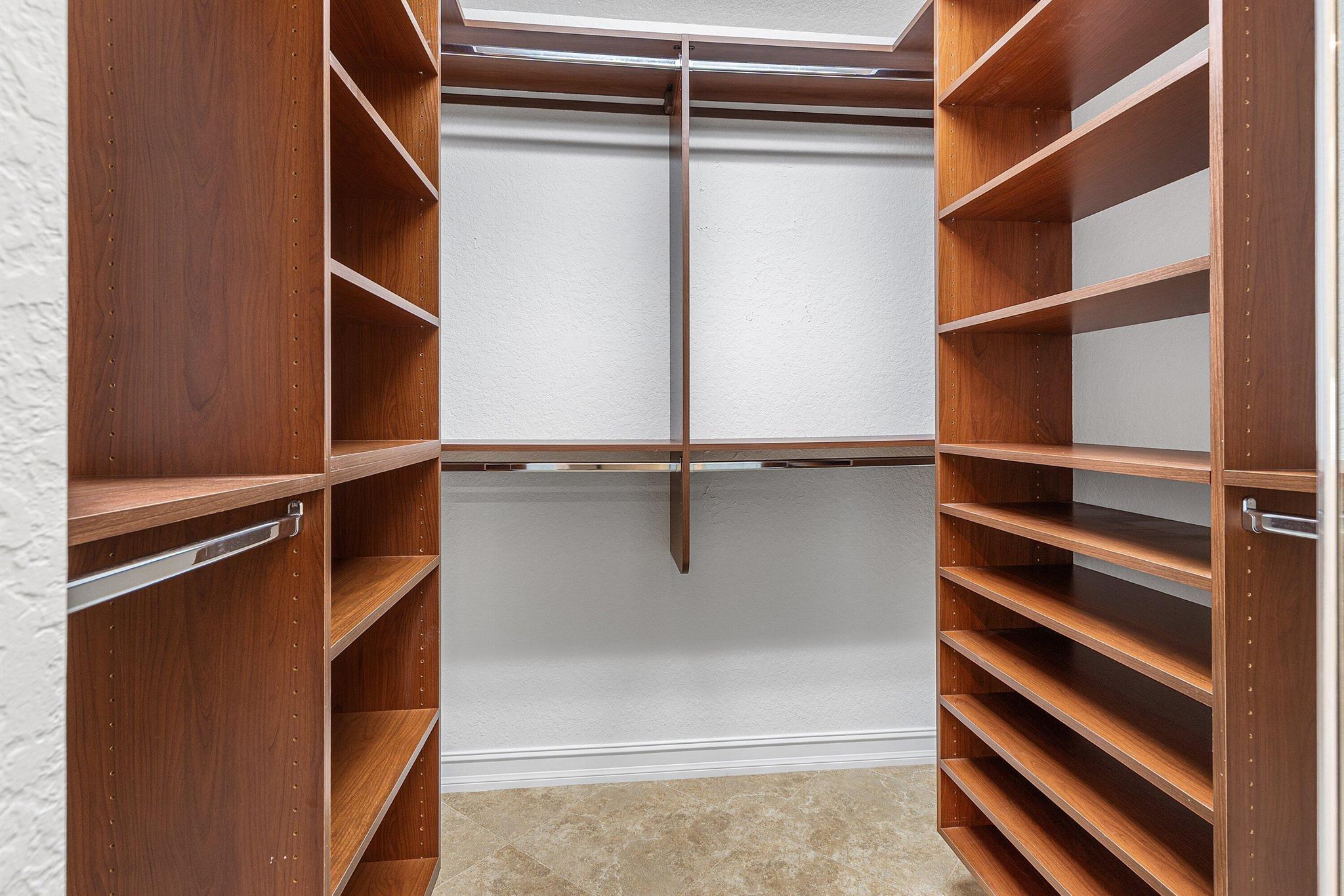 COBBLESTONE CREEK - Residential