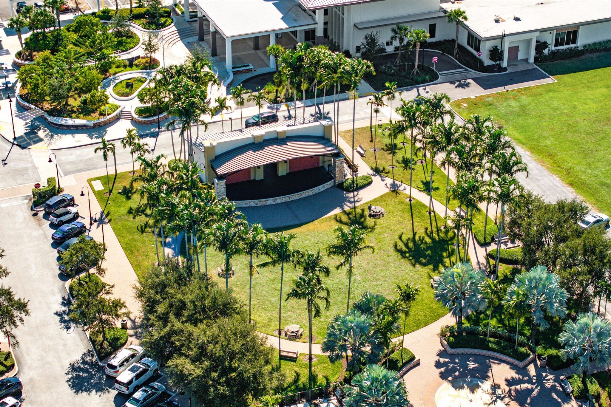 COBBLESTONE CREEK - Residential