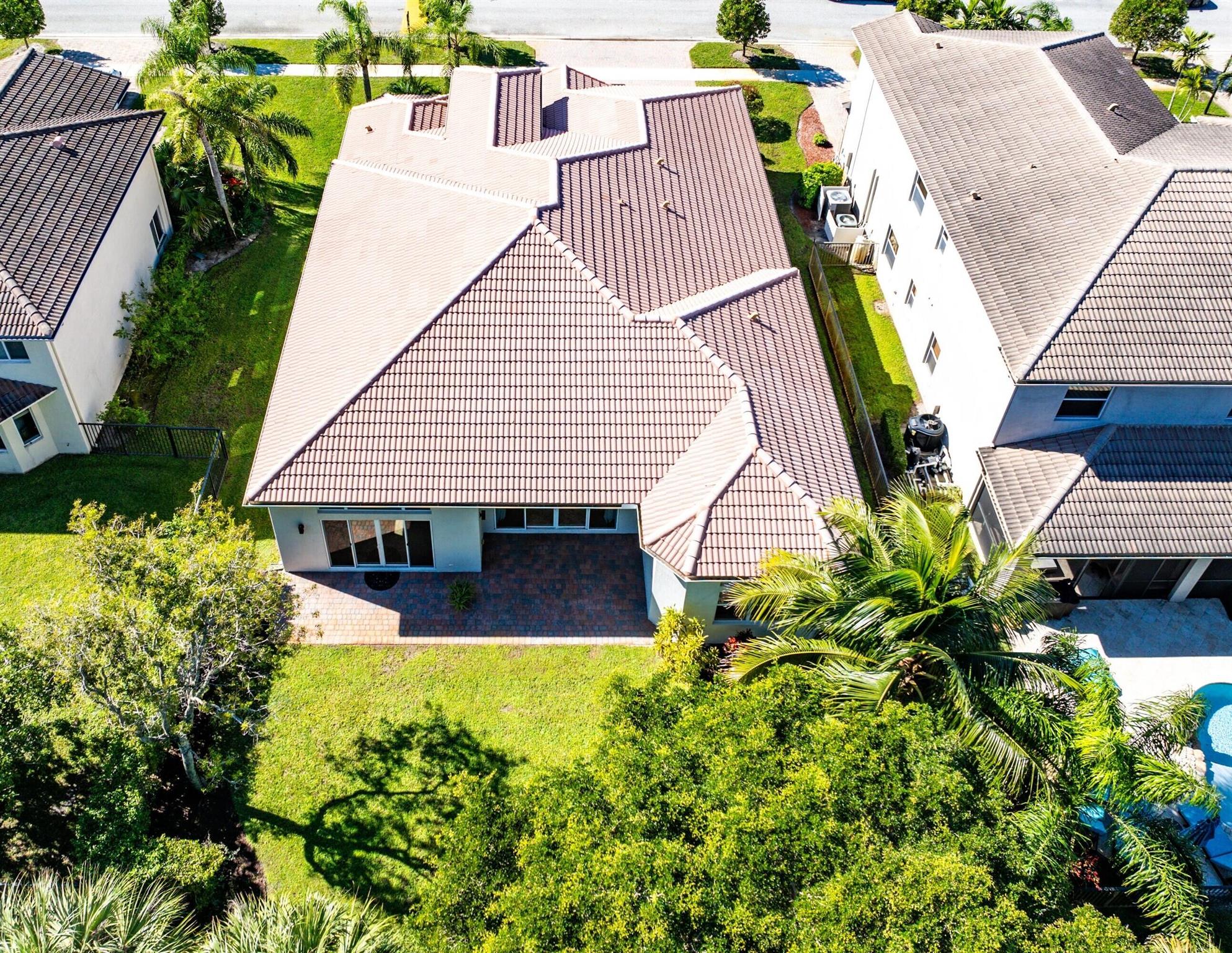 COBBLESTONE CREEK - Residential