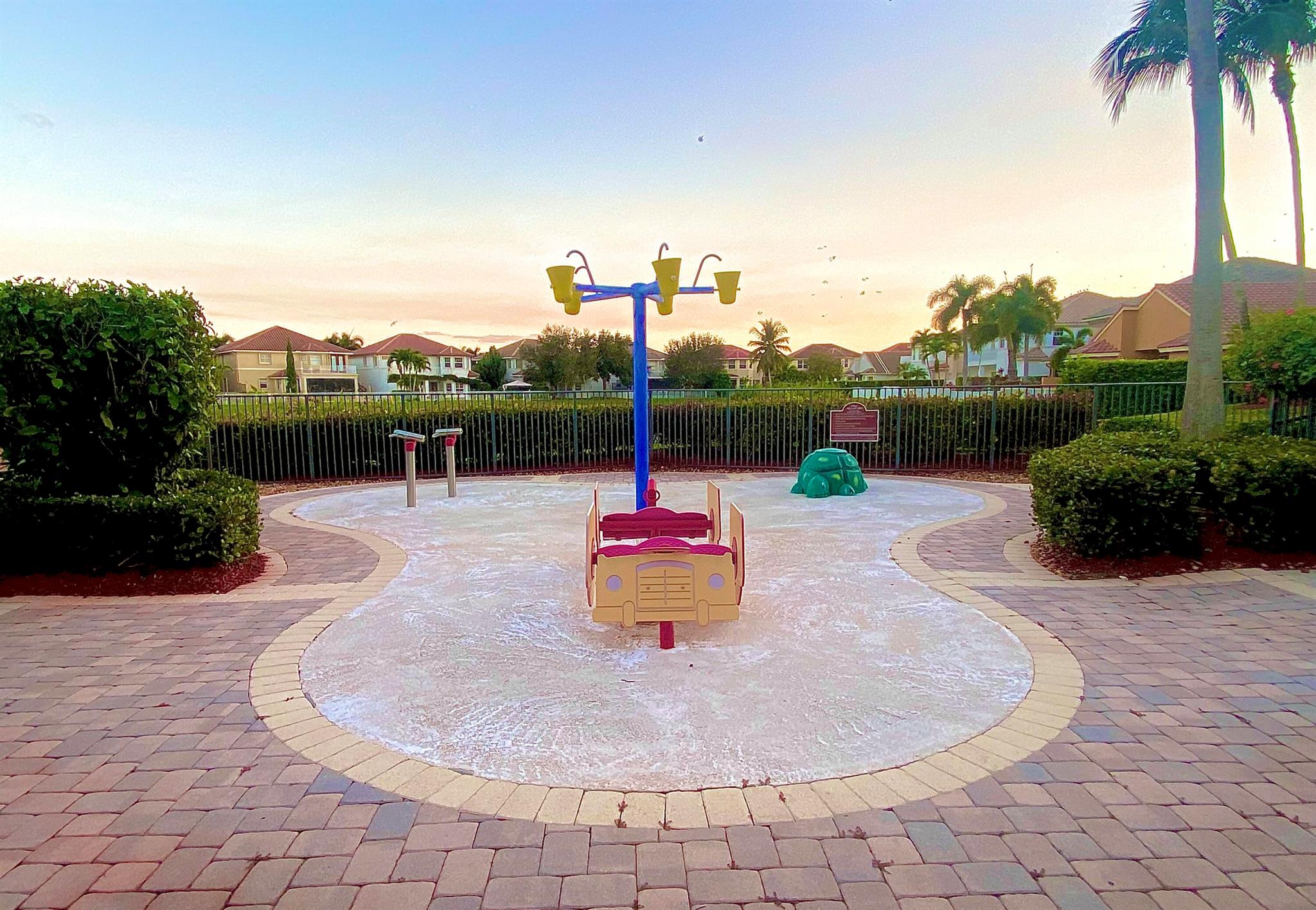 COBBLESTONE CREEK - Residential