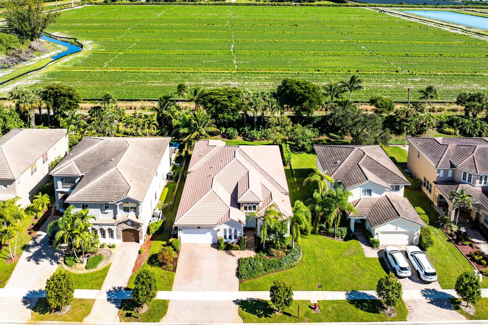 COBBLESTONE CREEK - Residential