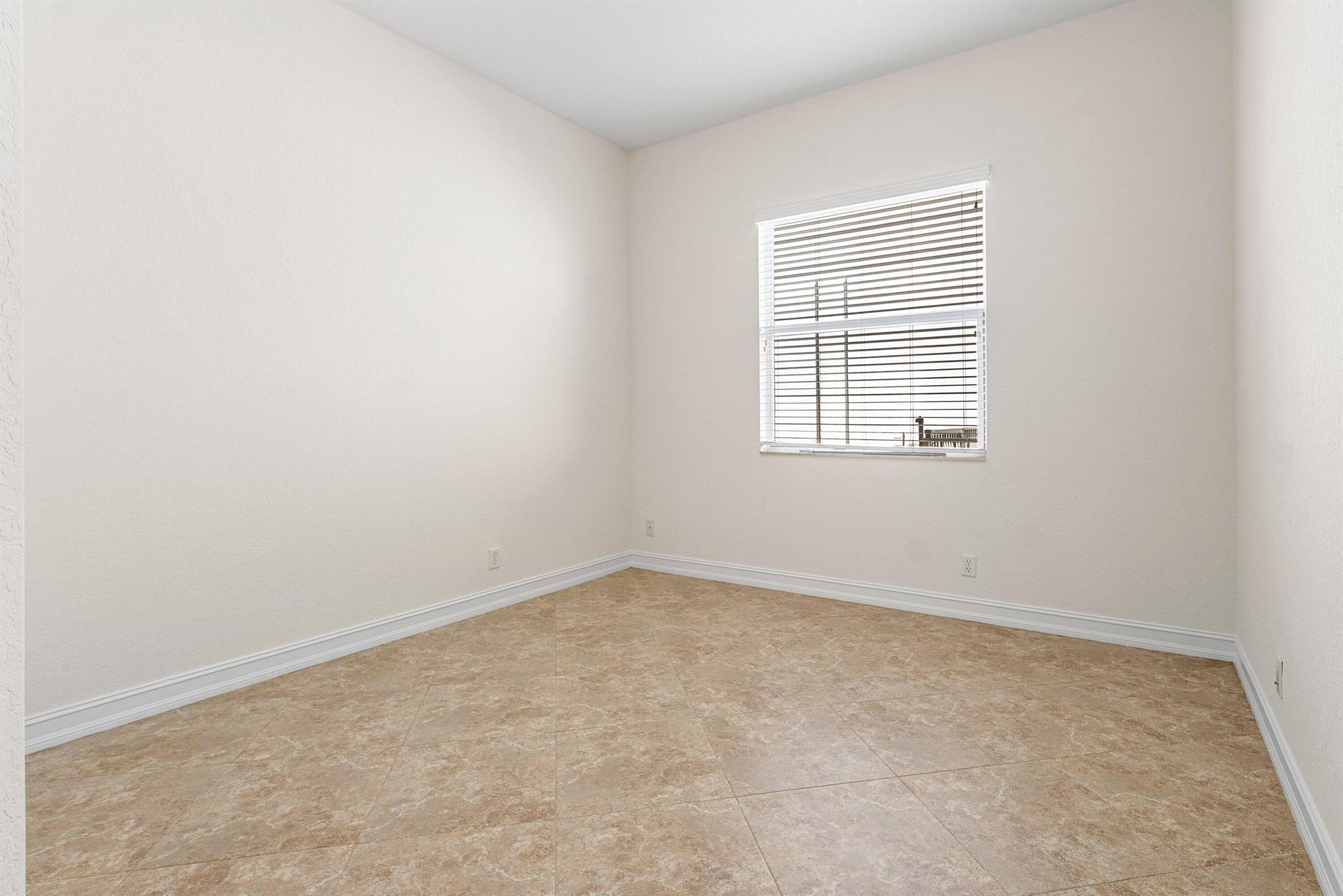 COBBLESTONE CREEK - Residential