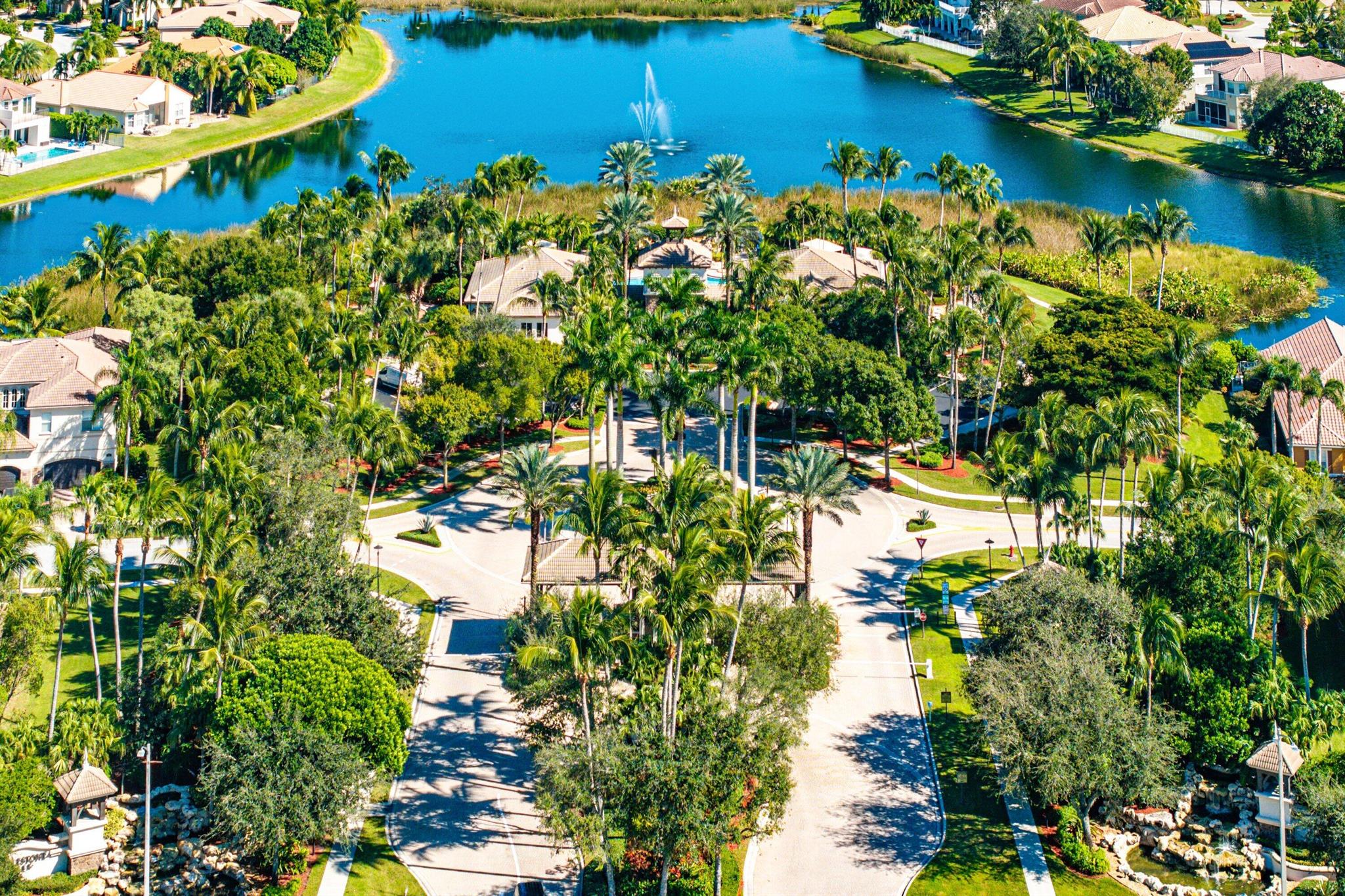 COBBLESTONE CREEK - Residential