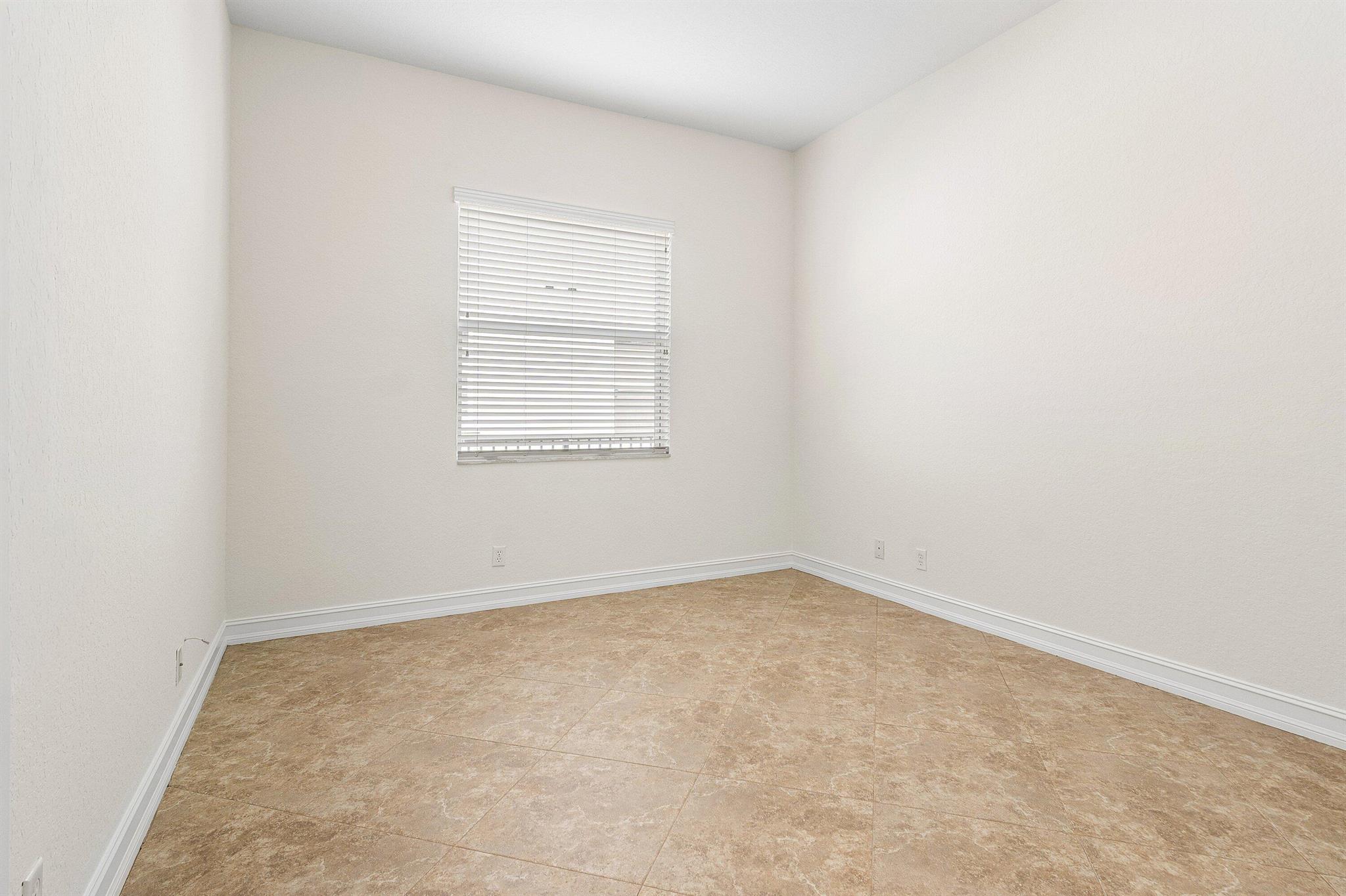 COBBLESTONE CREEK - Residential