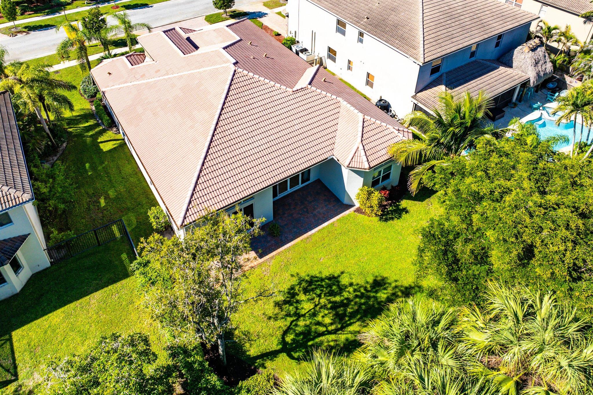 COBBLESTONE CREEK - Residential