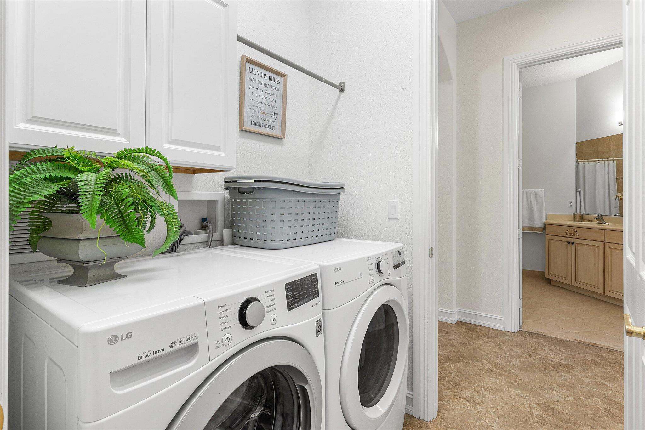 COBBLESTONE CREEK - Residential