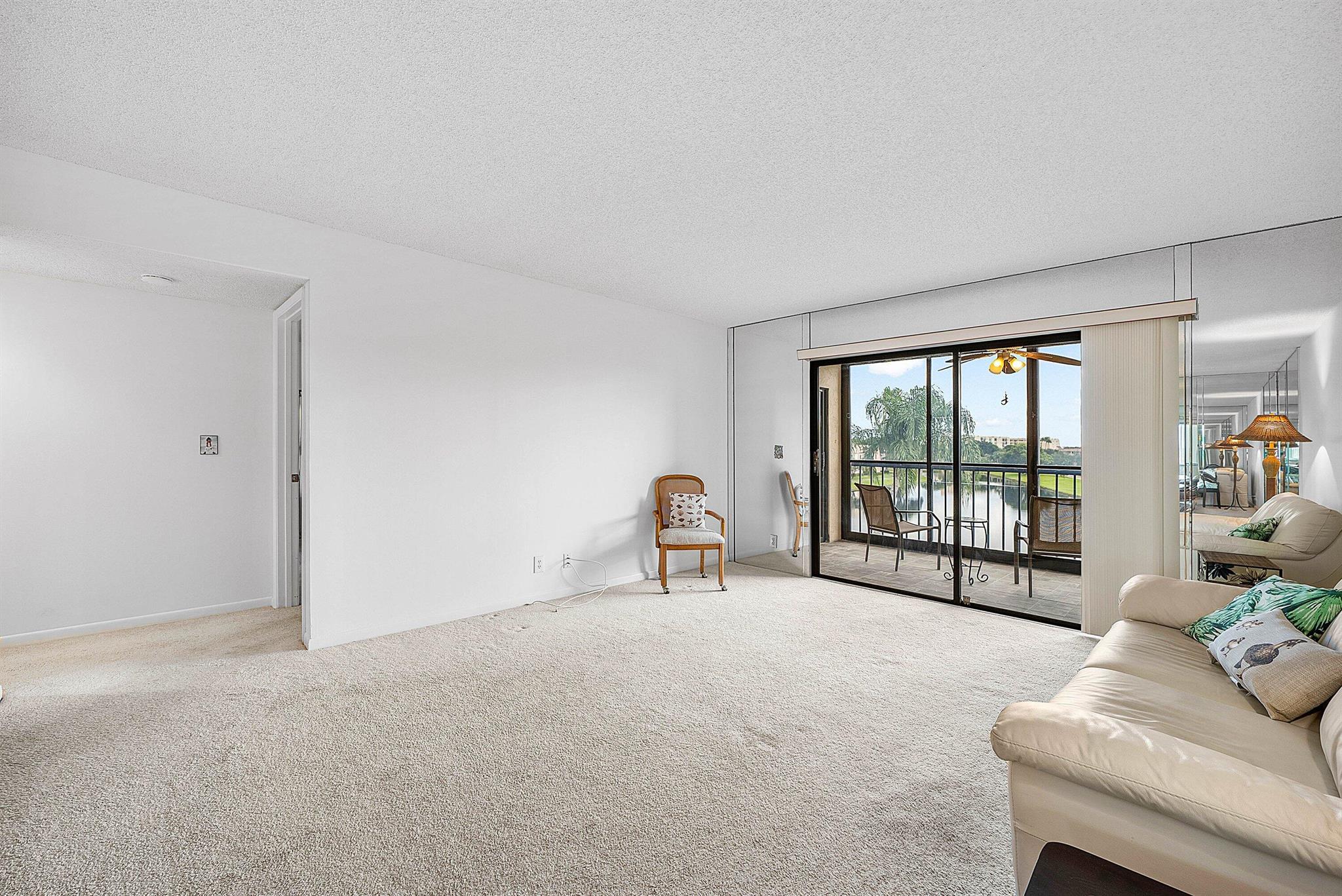 HUNTINGTON LAKES SEC FIVE - Residential