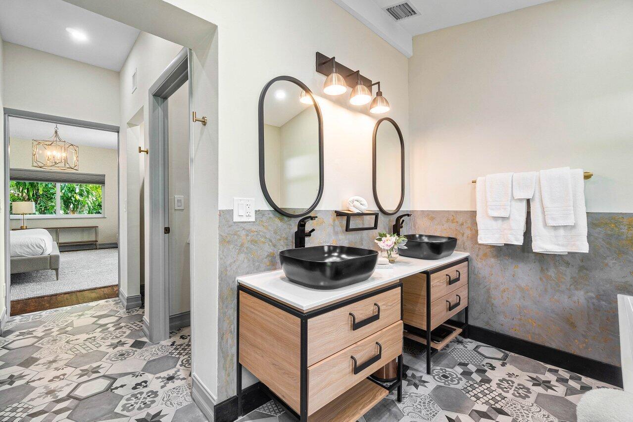 SOUTHLAND PARK - Residential