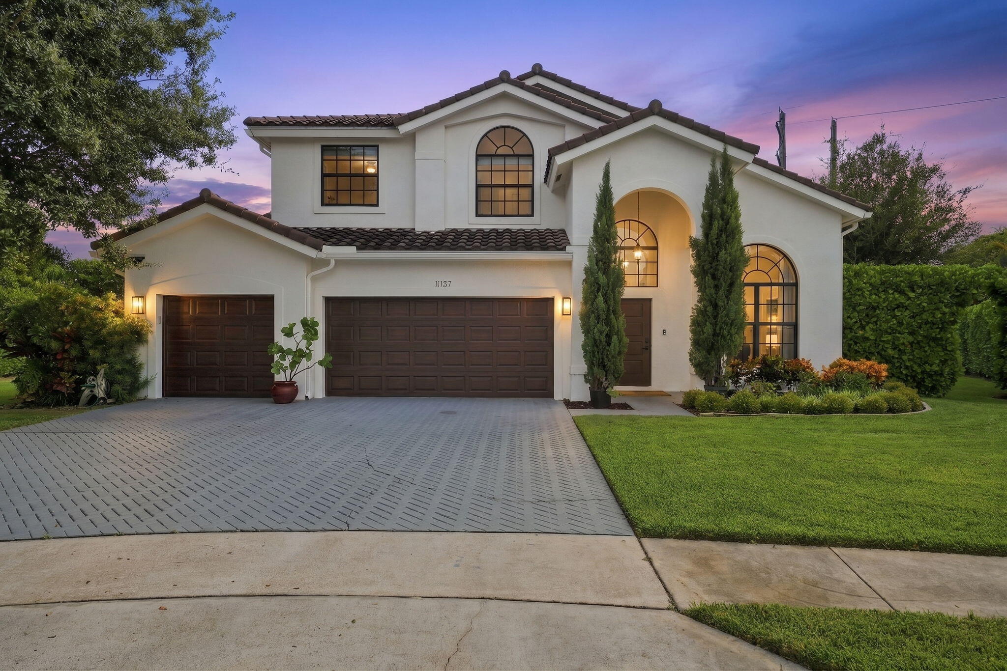 Properties 11137 Grandview Manor