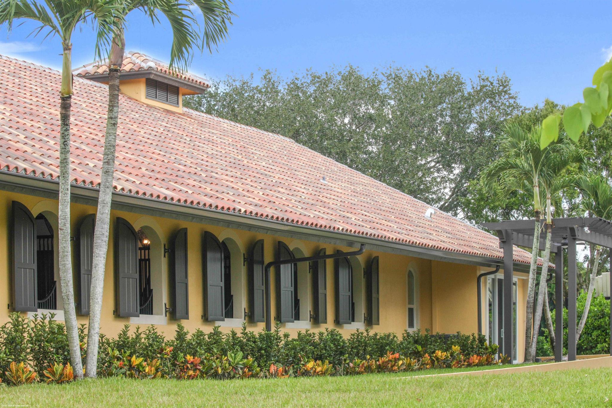 PALM BEACH POINT EAST - Residential Lease