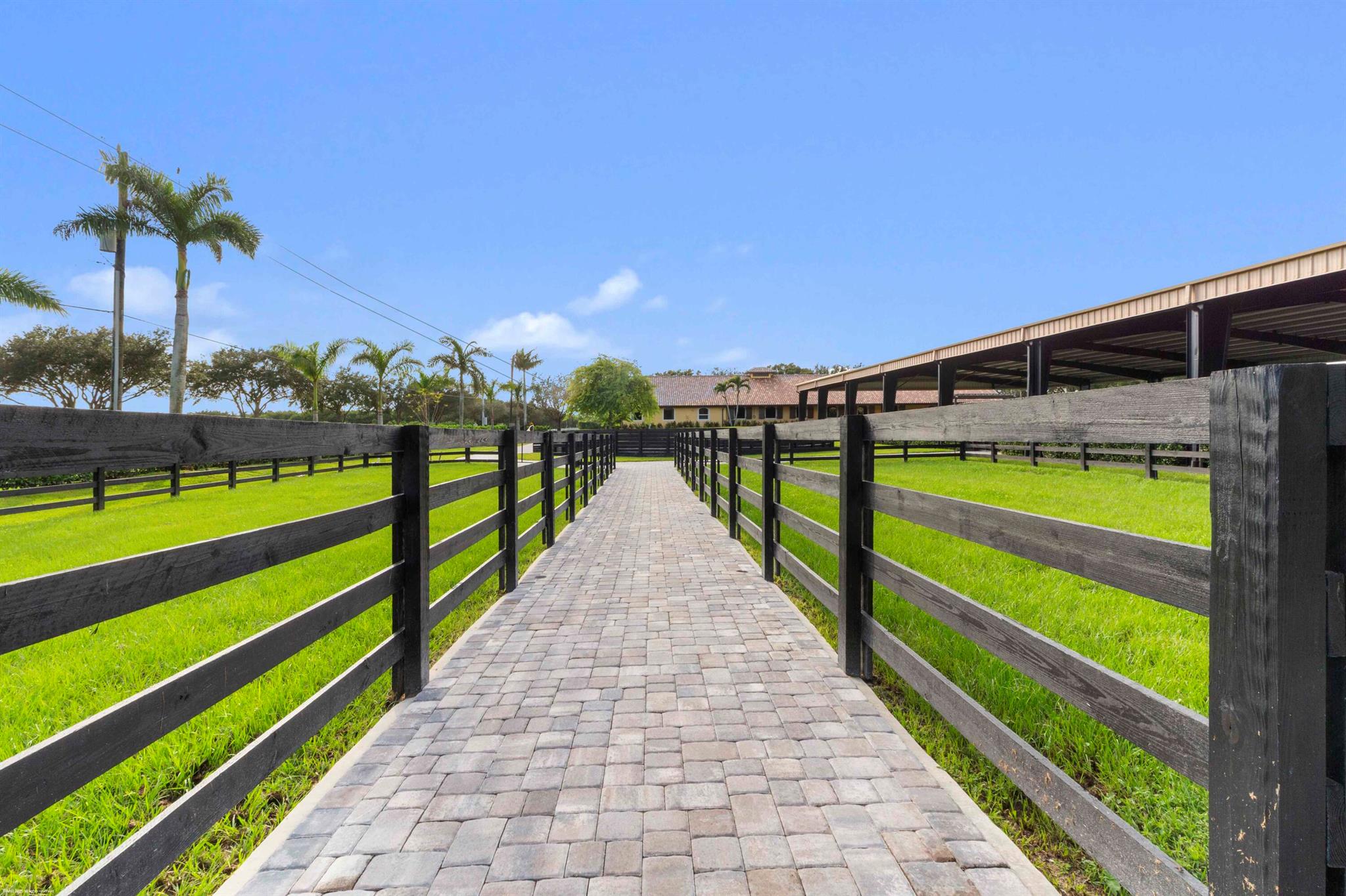 PALM BEACH POINT EAST - Residential Lease