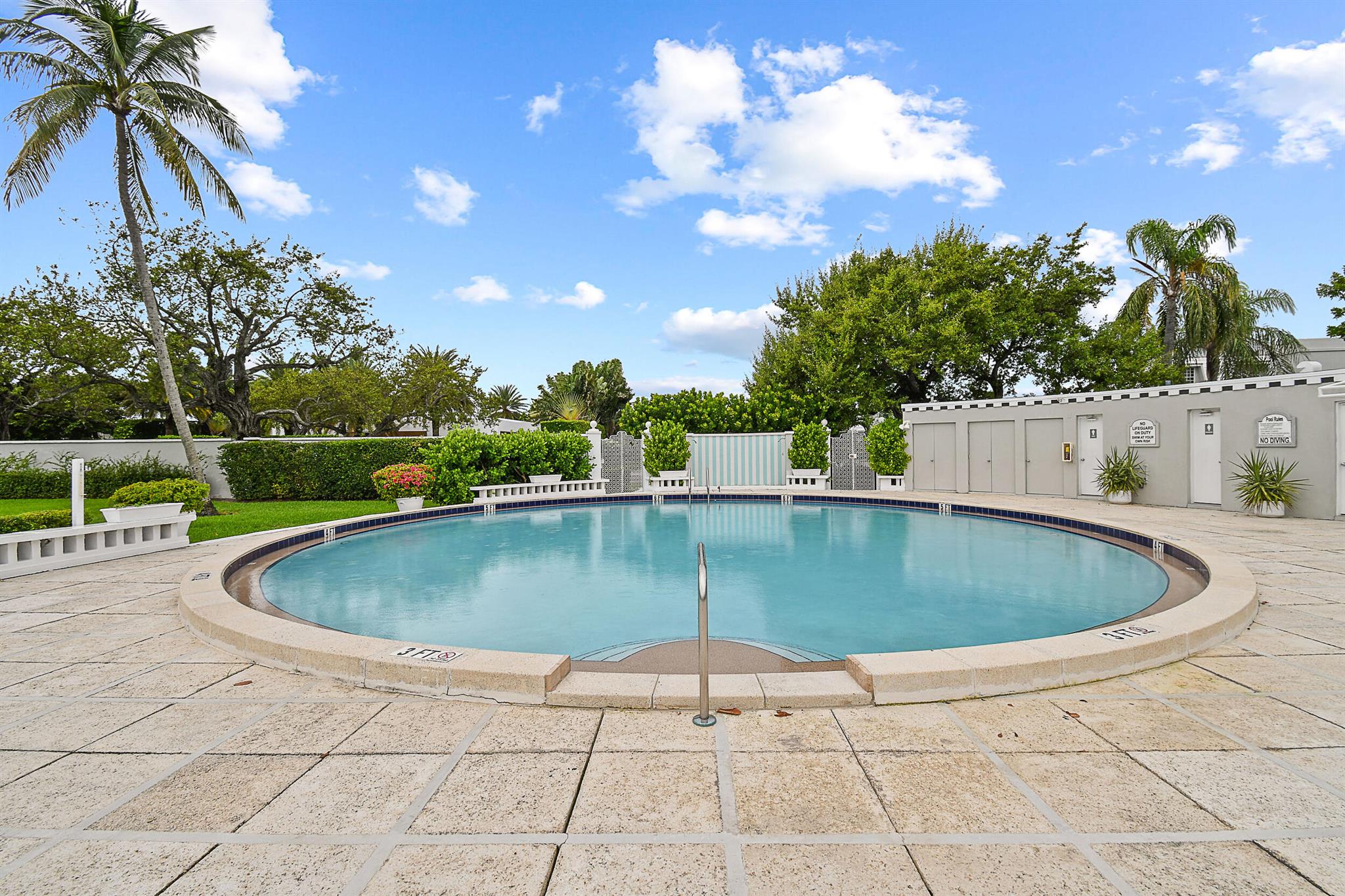 VILLA SEREIN OF IBIS ISLE CONDO - Residential