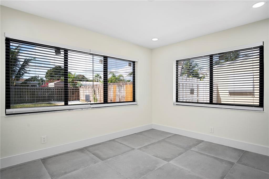 Coral Manor 50-5 B - Residential