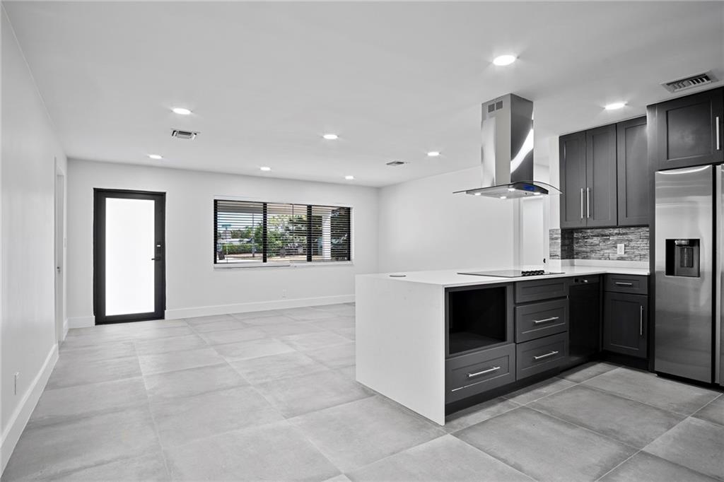 Coral Manor 50-5 B - Residential