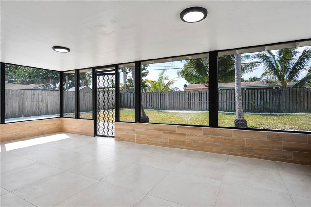 Coral Manor 50-5 B - Residential