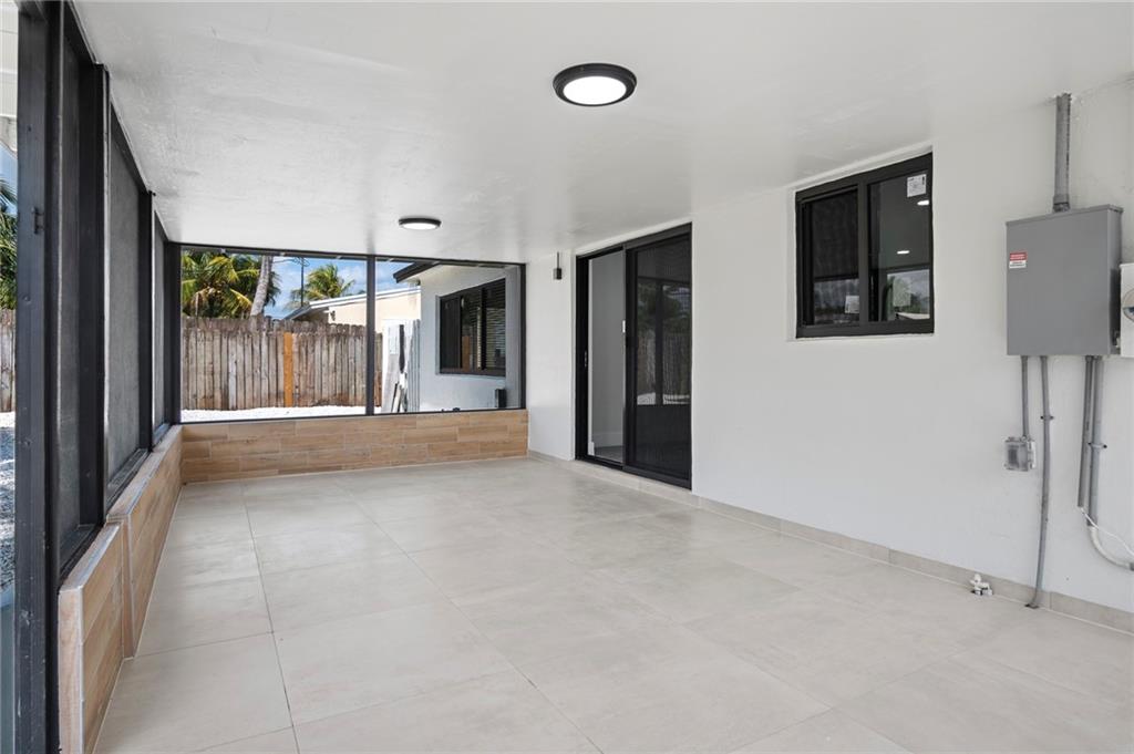 Coral Manor 50-5 B - Residential