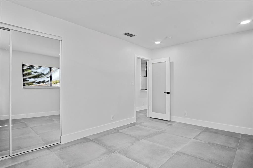 Coral Manor 50-5 B - Residential
