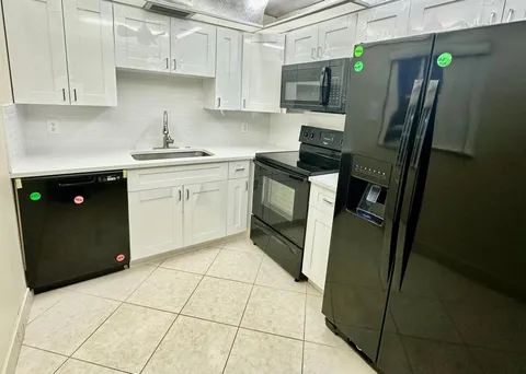 217 Saxony E, Delray Beach, FL 33446 - MLS#: R11074289