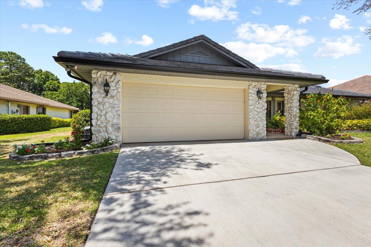 COUNTRY CLUB ESTATES - Residential
