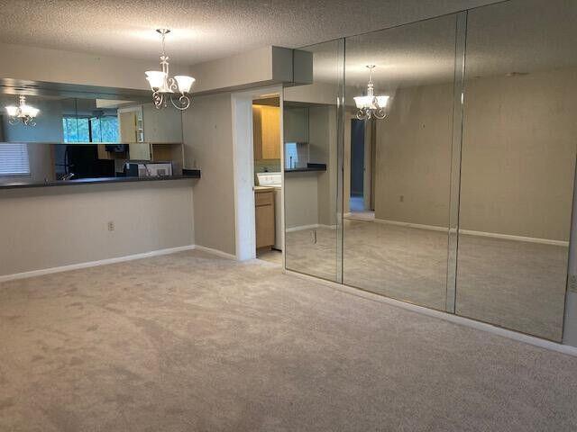 WHITEHALL - Residential