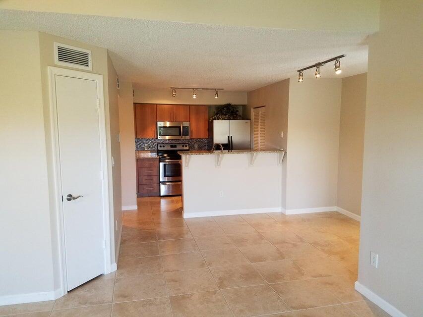BAHIA AT DELRAY CONDO - Residential Lease