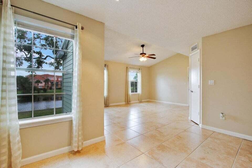 BAHIA AT DELRAY CONDO - Residential Lease