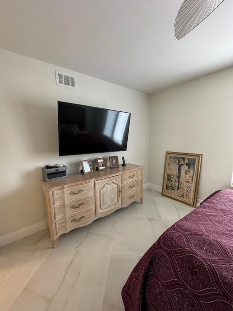 GLENEAGLES CONDO III - Residential Lease