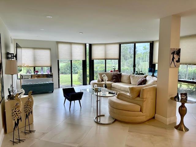 GLENEAGLES CONDO III - Residential Lease